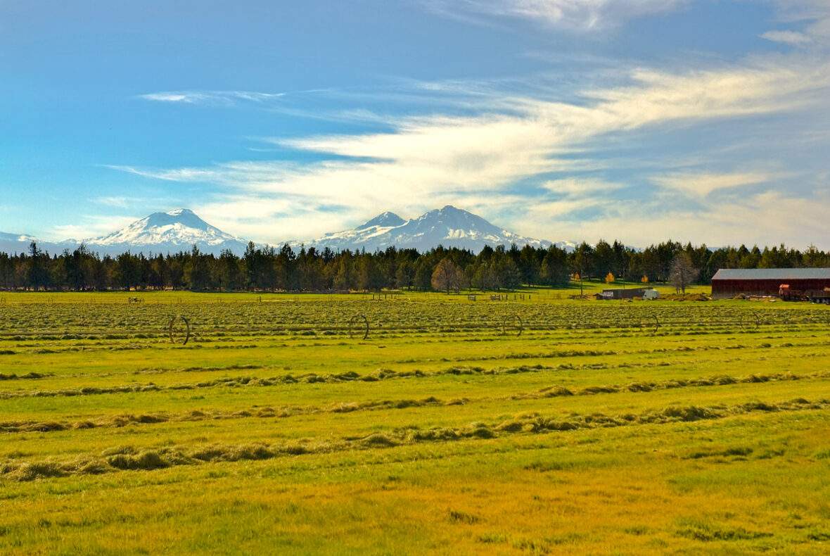 Oregon ranch with Three Sisters Skyline